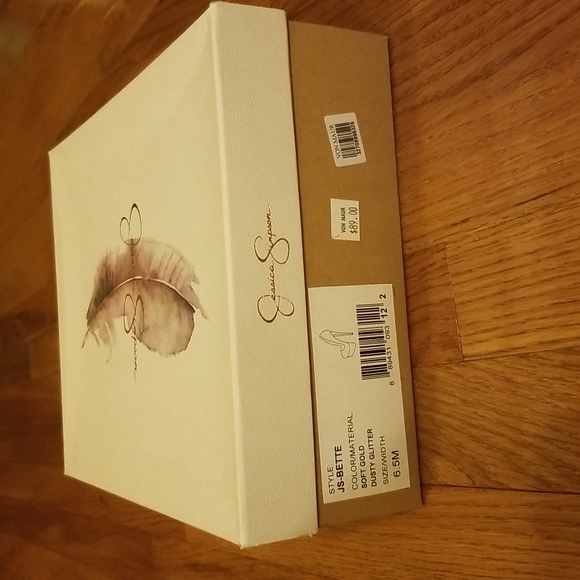 Jessica Simpson "Bette" platform high heel. Prom. 6.5M, Gold. Excellent condit… - Picture 2 of 10